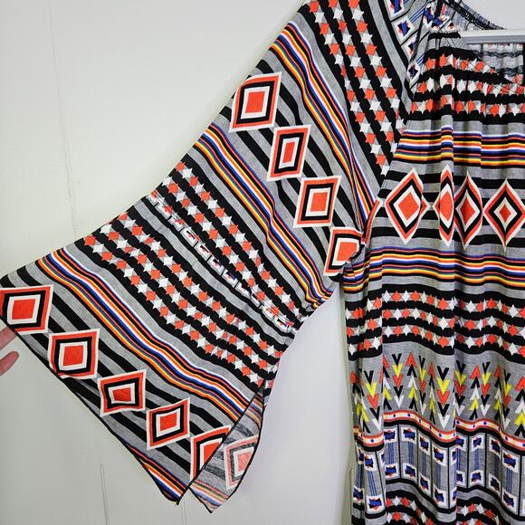 Ali Miles Printed Aztec Geometric Tunic Blouse Size Large Matte Jersey Stretch - Picture 4 of 13